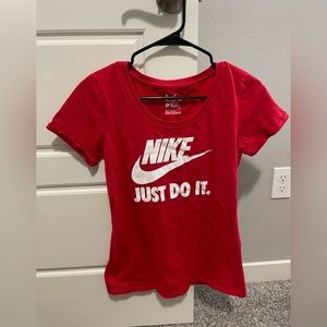 Nike Women’s Small Red Athletic Cut T-Shirt